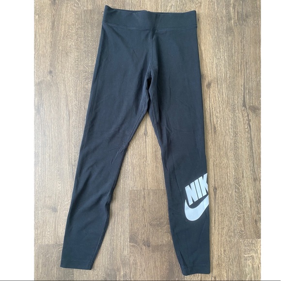 High waisted black Nike leggings - Picture 1 of 1
